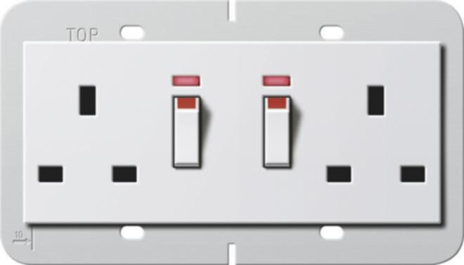 Gira Gira Doppelsteckdose 13A abschaltbar reinweiß 278403