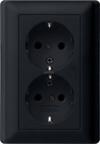 Gira Schuko-Steckdose 2fach schwarz mit Vollplatte 0783005