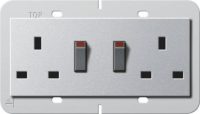 Gira Doppelsteckdose 13A abschaltbar alu 278326