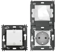 BTicino N4501C Gateway+Steckdose+Master- switch LivingLight with Netatmo Weiß