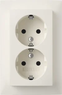 Berker SCHUKO-Doppelsteckdose Abdeckplatte pws-matt 47591909