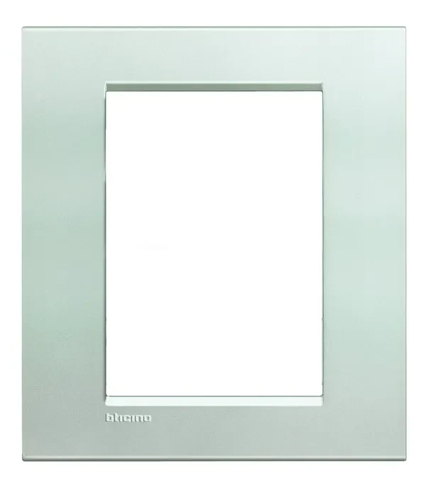 BTicino LNA4826AG LivingLight Abdeck- rahmen für Kompaktinstallation 3+3M Silver