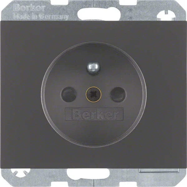 Berker Berker Steckdose mit Schutzkontakt K.1 an 6768757006