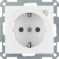 Berker Schuko-Steckdosepws mit FI-Schutzschalte 47081909