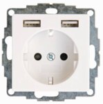 Kopp 296229080 ATHENIS-UP-Schutzkontakt Steckdose 2 USB-Ladebuchsen Farbe:re