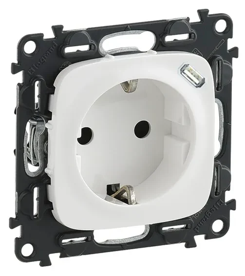 Legrand Legrand 753005 Steckdose Berührungsschutz+USB C Ladestecker Valena Allure ultraweiß