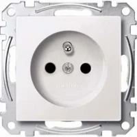 Merten Steckdose polar weiß Schuko.stift BRS MEG2600-0419