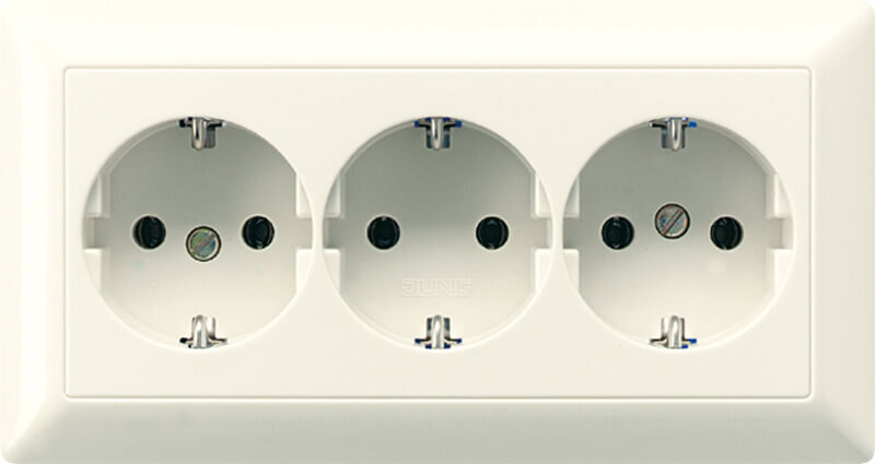 Jung Jung Kanal-SCHUKO-Steckdose 3-fach 16A 250V AS 523 BF