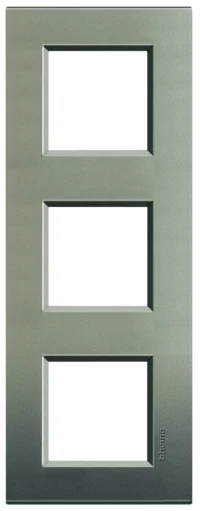 BTicino LNA4802M3AE LivingLight Abdeckrahmen 3-fach 2+2+2M Avenue