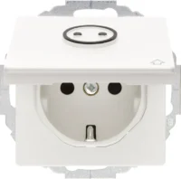 Berker SCHUKO-Steckdose mit Klappdeckel 47446049