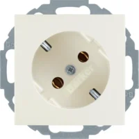 Berker SCHUKO-Steckdose weiß/gl 45 Grad 47278982