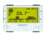 BTicino N4451 Chronothermostat Tages-/ Wochenprogr. 7Programme 3M Weiß