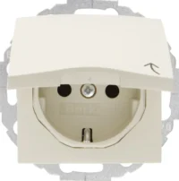 Berker SCHUKO-Steckdose weiß/gl mit Klappdeckel 47448982