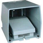 Schneider XPEM310 Fußschalter einfach mit Schutzhaube Metall blau 1Ö1S