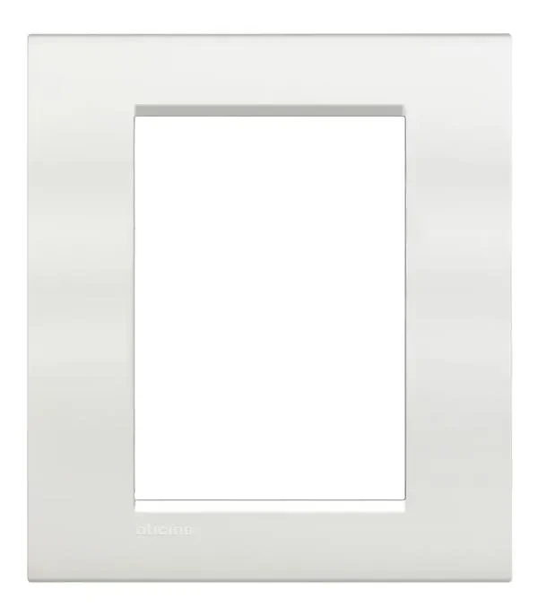 BTicino LNA4826BI LivingLight Abdeck- rahmen für Kompaktinstallation 3+3M Weiß