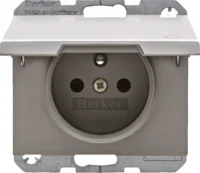 Berker Steckdose aluminium Schutzkontakt./Klappdeckel 6765777103