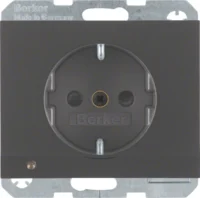 Berker SCHUKO-Steckdose anthrazit/ma LED-Orientierg-licht 41097006