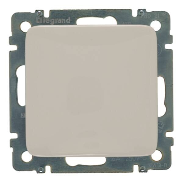 Legrand Legrand 776024 Steckdose (SL) Berührungsschutz Klappdeckel Creo mandelweiß