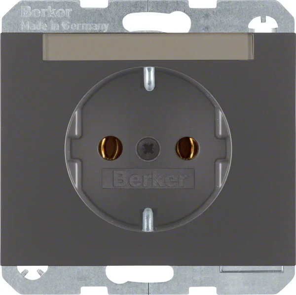 Berker SCHUKO-Steckdose mit Beschriftungsf. 47397006