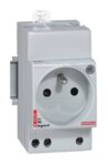 Legrand 004283 Verteiler Steckdose franz. Standard 2-polig+E mit Glimmlampe 2,5TE