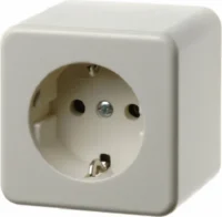 Berker SCHUKO-Steckdose weiß/gl Aufputz, ohne Hohlboden, 16A 40009950