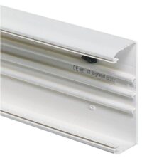 Legrand 010423 DLPe Brüstungskanal 65x105mm PVC reinweiß RAL9010 mit Bodenl.