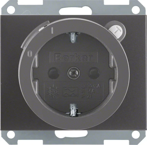 Berker Berker SCHUKO-Steckdose mit FI 47087006