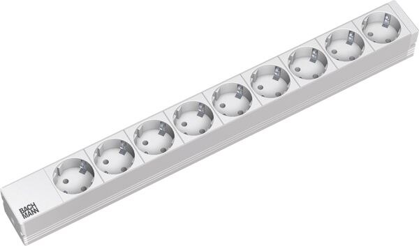 Bachmann Bachmann Steckdosenleiste 19 1HE 230V 333.401 9Steckd