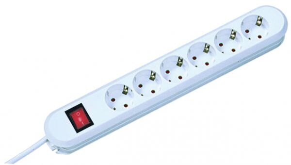 Bachmann ELTROPA Steckdosenleiste 6-fach weiß mit Ein/Aus E381.250W 1,5m 35° IP20 1,5qmm