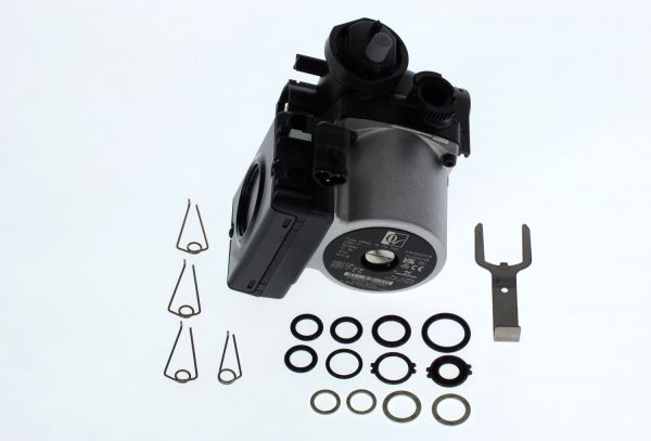 Junkers BOSCH Ersatzteil TTNR: 87182217280 Pumpe UPM 15-70CHG