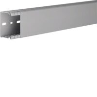 HAGER Verdrahtungskanal stgr mit OT Bodenl BA6 4006007030B 43x67x2000mm