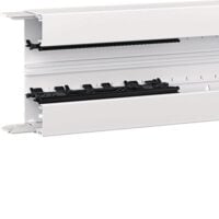HAGER Geräteeinbaukanal Kunststoff 170x68mm BRN6517019016 ver-weiß RAL9016 unbeh