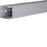 HAGER Verdrahtungskanal stgr mit OT Bodenl BA6 6006007030B 64x67x2000mm