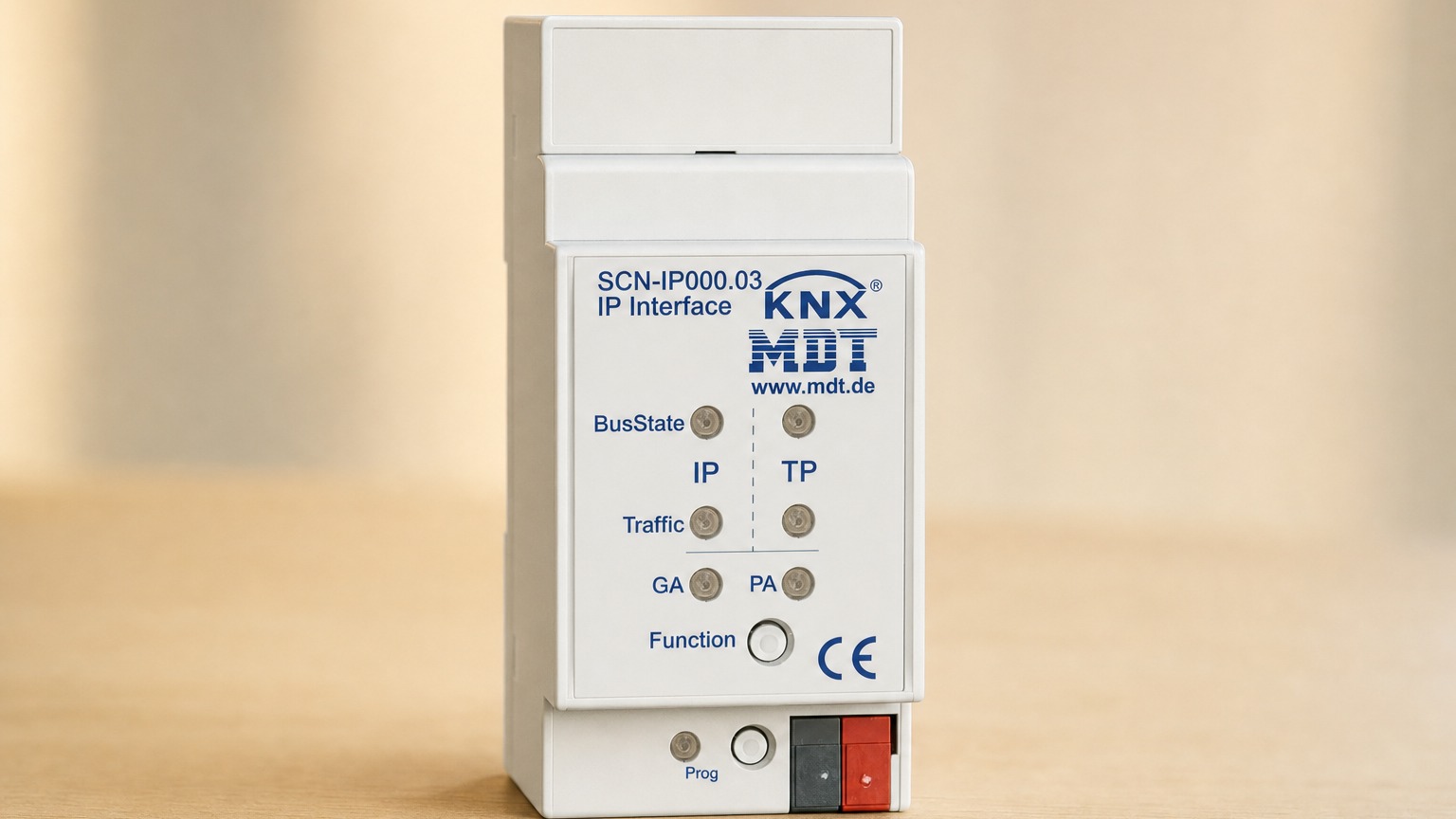 MDT KNX IP-Interface SCN-IP000.03 auf der Werkbank