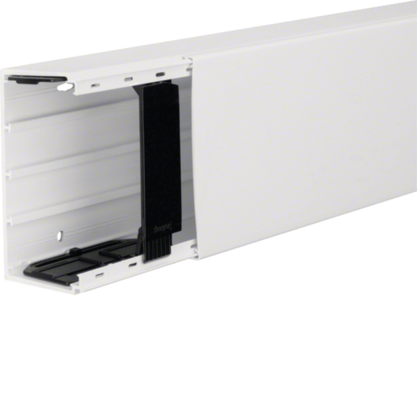 Hager LFE6011009016 Leitungsführungs- kanal PVC UV stabil 60x110 verkehrsweiß