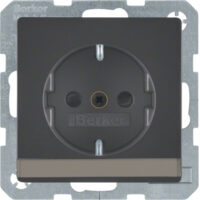 BERKER Steckdose 1-fach schwarz samt Unterputz mit BS IP20 MAN0204323 BSF horizontal/vertikal