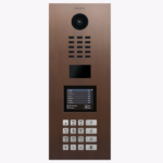 DoorBird D22DKV IP Video Türsprechanlage – Echte Baubronze